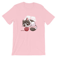 Cute Cat Playing with Yarn Ball / Premium Short-Sleeve Unisex T-Shirt