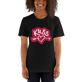 Kuss (Kiss) with Arrow Through Heart / Premium Short-Sleeve Unisex T-Shirt